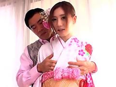 Hot mommy spreads for the man´_s endless dong - More at Japanesemamas com
