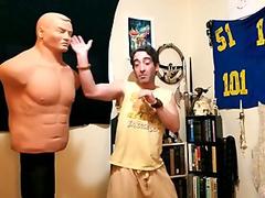 Fucking hot Male pornstar shows off skills