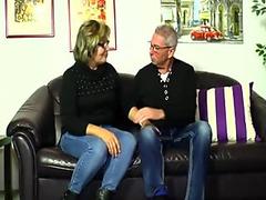 Vorsicht Nachbarn, Oma Elke und Opa Helmut